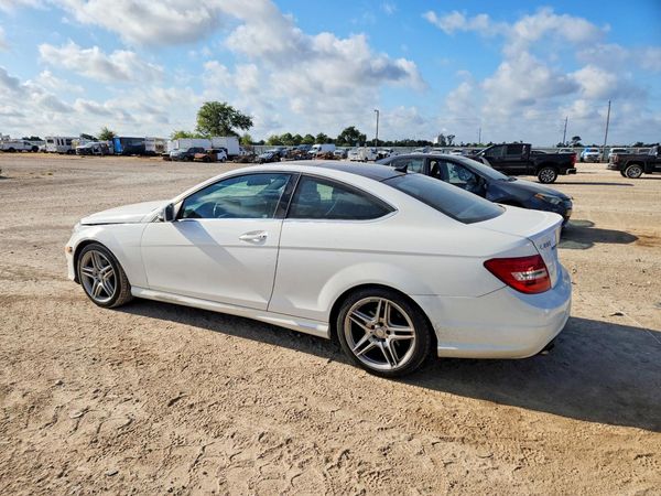 2015 MERCEDES-BENZ C C250