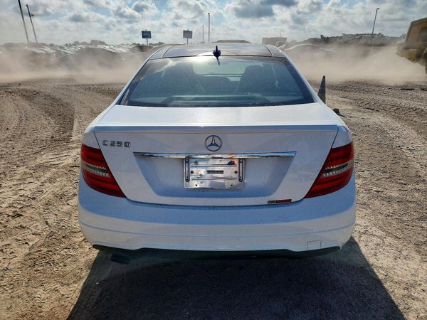 2015 MERCEDES-BENZ C C250