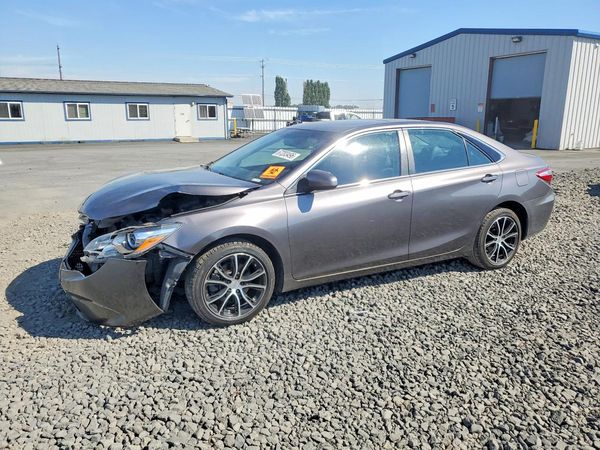 2015 TOYOTA CAMRY