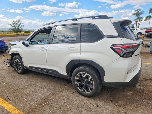 2025 SUBARU FORESTER Premium Base