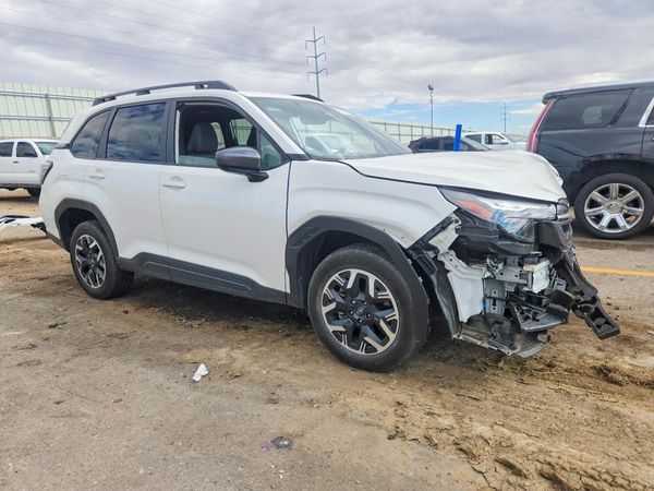 2025 SUBARU FORESTER Premium Base