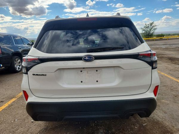 2025 SUBARU FORESTER Premium Base