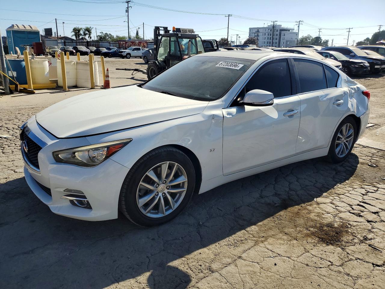 2014 INFINITI Q50 — Front 3/4