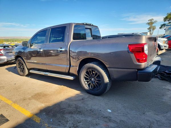 2018 NISSAN TITAN