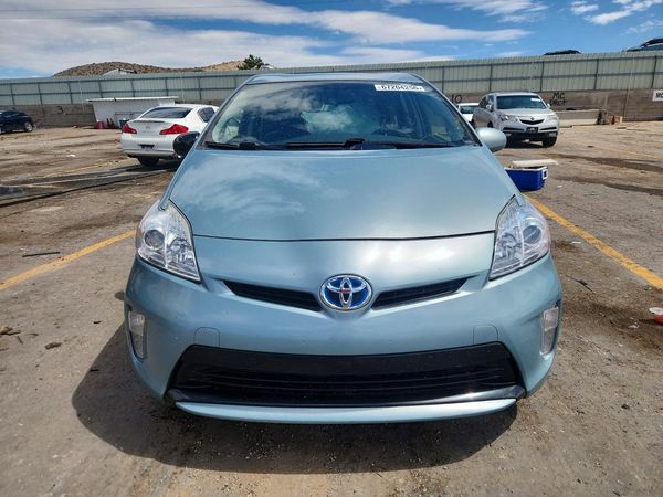 2015 TOYOTA PRIUS
