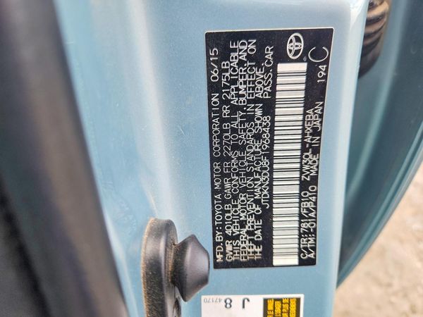 2015 TOYOTA PRIUS