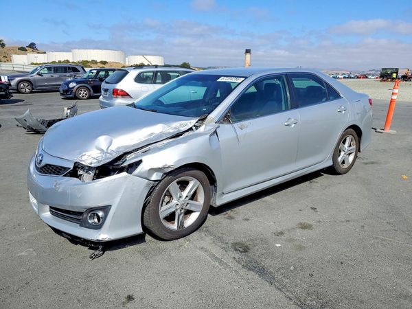 2013 TOYOTA CAMRY