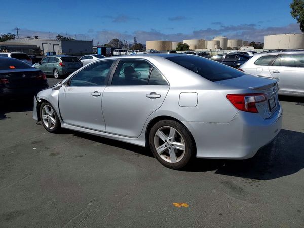 2013 TOYOTA CAMRY