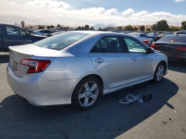 2013 TOYOTA CAMRY