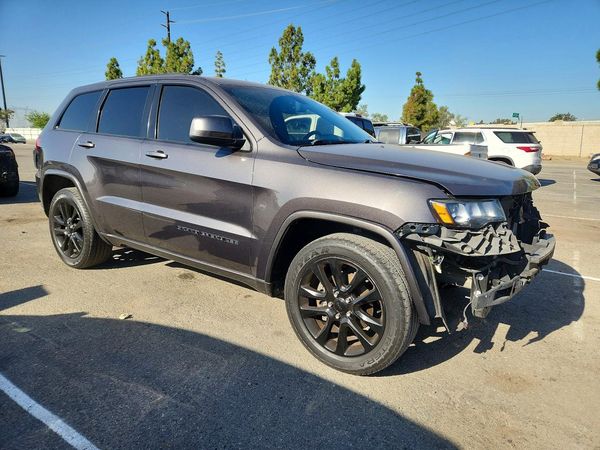 2019 JEEP GRAND CHEROKEE Laredo