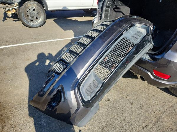 2019 JEEP GRAND CHEROKEE Laredo