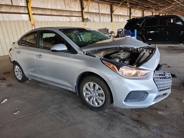 2019 HYUNDAI ACCENT SE and SEL