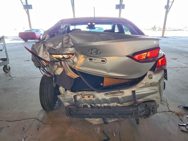 2019 HYUNDAI ACCENT SE and SEL