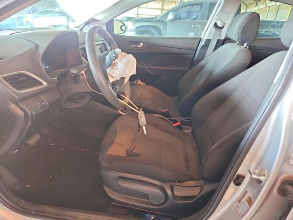 2019 HYUNDAI ACCENT SE and SEL