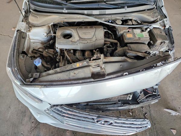 2019 HYUNDAI ACCENT SE and SEL