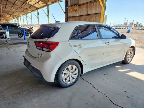 2018 KIA RIO 5-DOOR LX, S