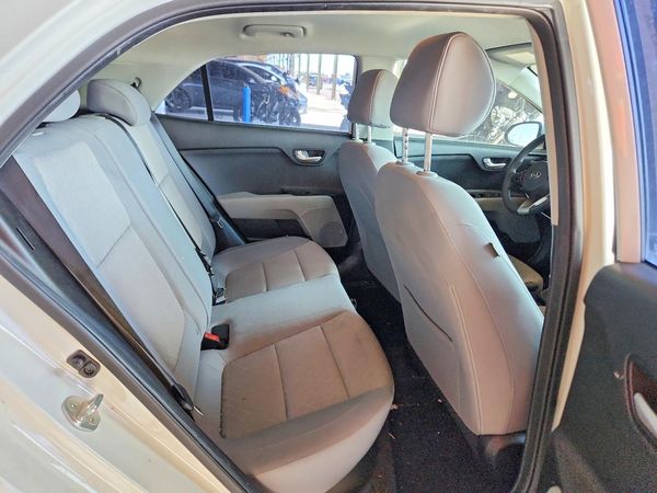 2018 KIA RIO 5-DOOR LX, S