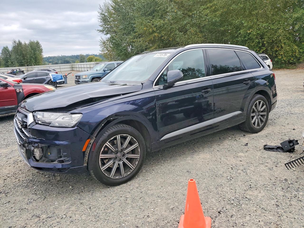 2017 AUDI Q7 quattro Premium Plus