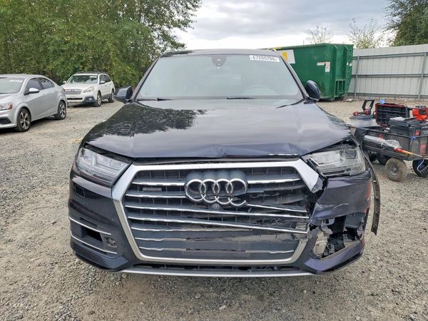 2017 AUDI Q7 quattro Premium Plus