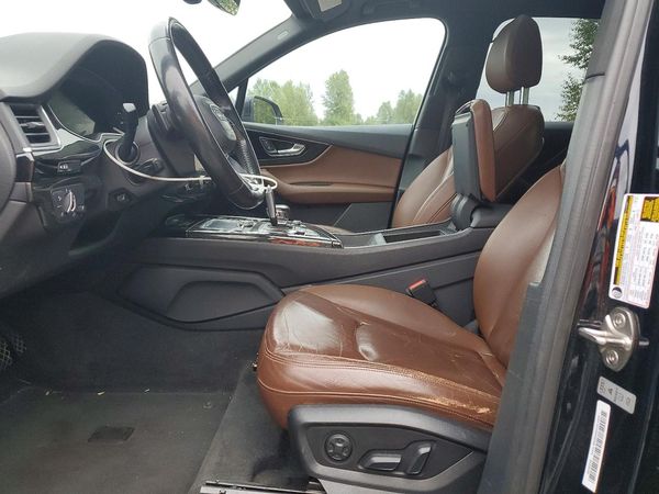 2017 AUDI Q7 quattro Premium Plus