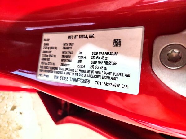 2022 TESLA MODEL 3