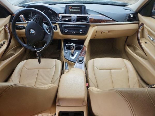 2013 BMW 320 SA