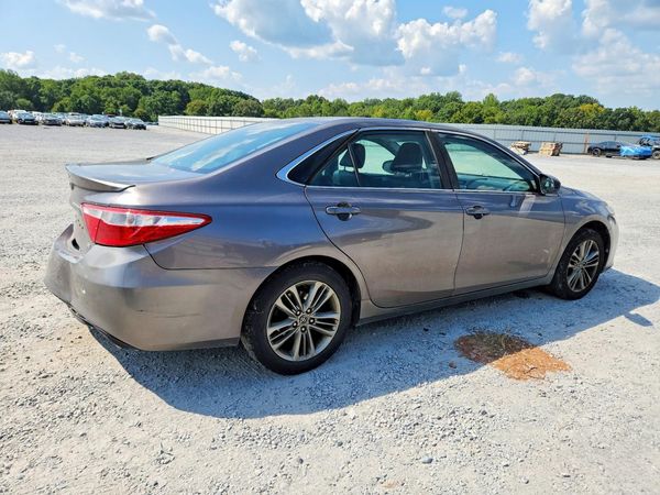 2015 TOYOTA CAMRY