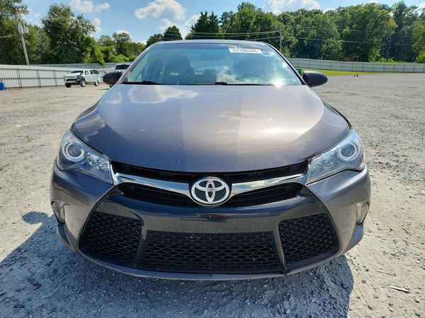 2015 TOYOTA CAMRY