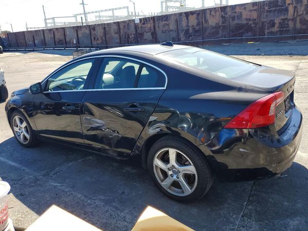 2012 VOLVO S60