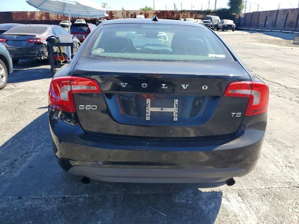 2012 VOLVO S60