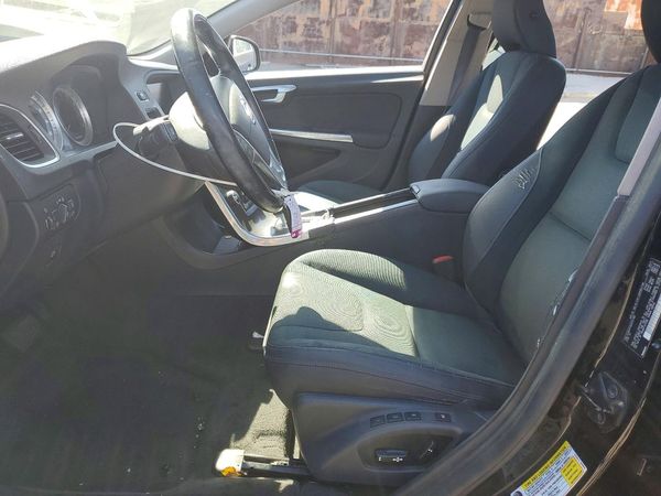 2012 VOLVO S60
