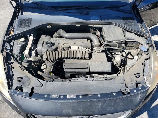 2012 VOLVO S60