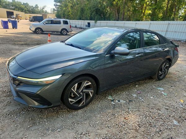 2024 HYUNDAI ELANTRA
