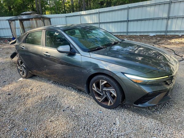 2024 HYUNDAI ELANTRA