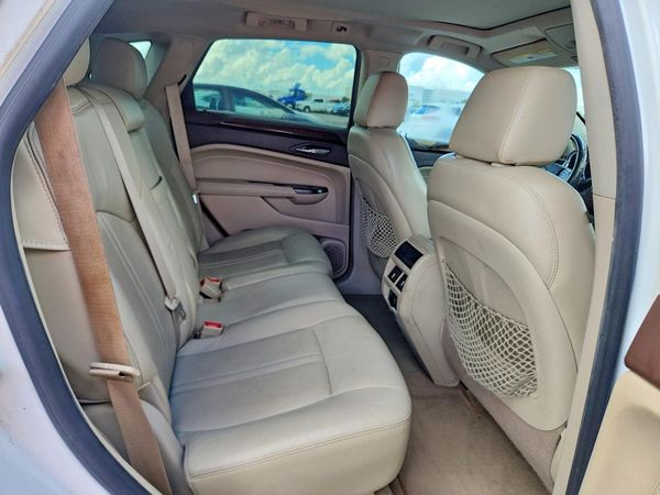 2012 CADILLAC SRX Luxury