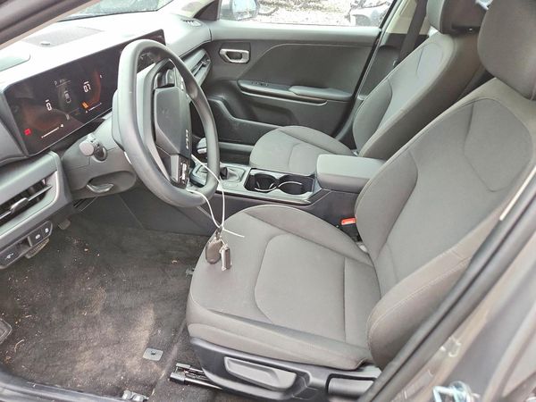 2026 KIA K4 LX, LXS