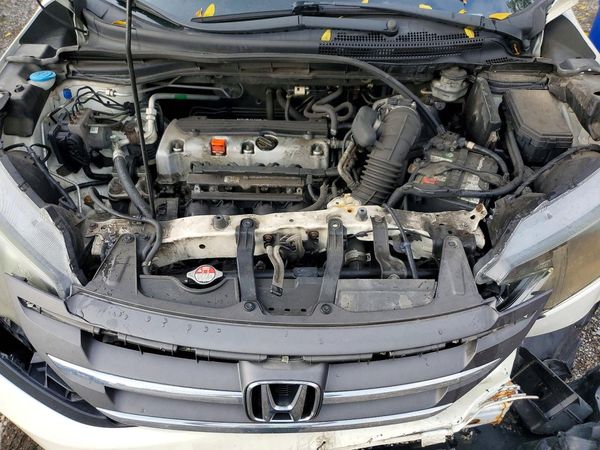 2014 HONDA CRV EX — Engine bay