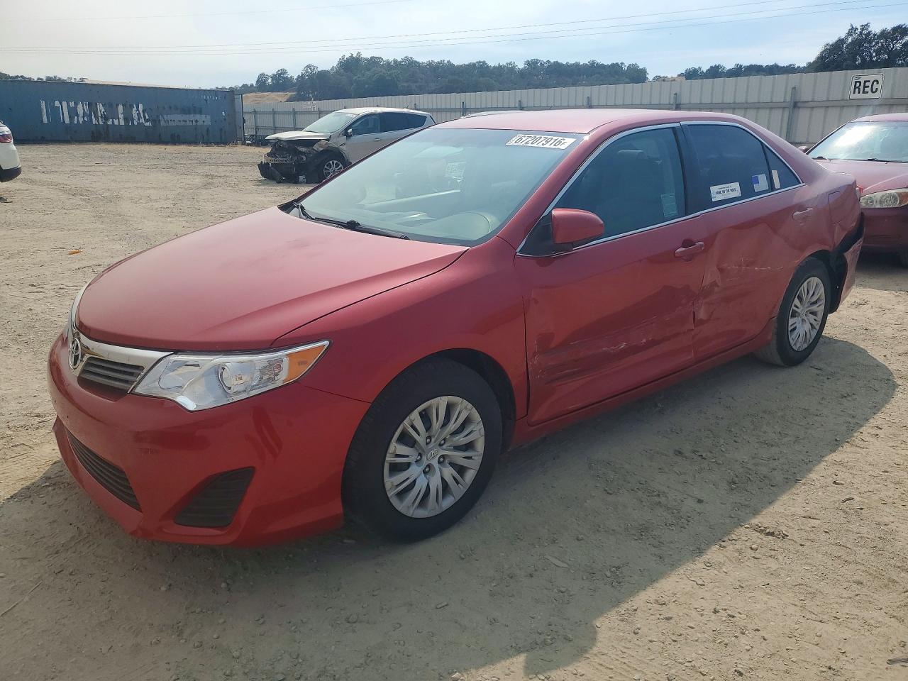 2012 TOYOTA CAMRY — Front 3/4