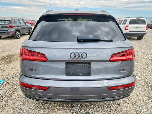 2018 AUDI Q5 quattro Prestige