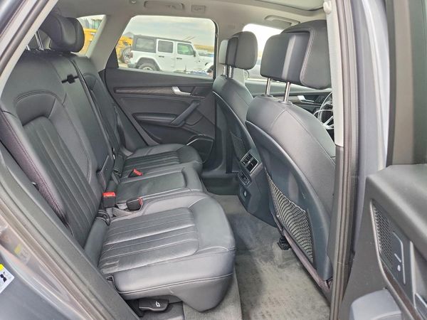 2018 AUDI Q5 quattro Prestige