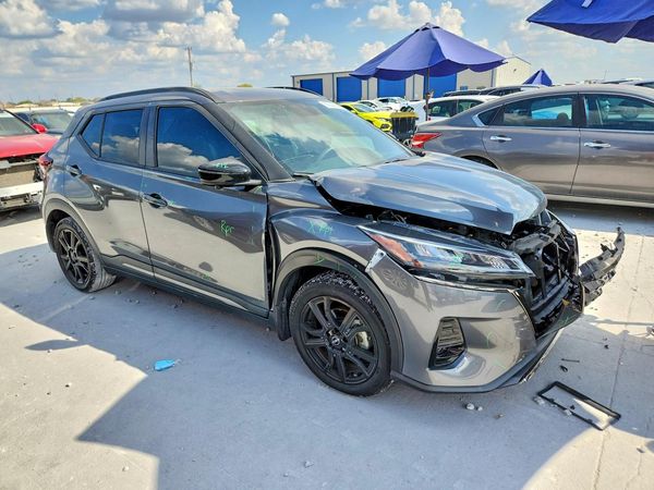 2023 NISSAN KICKS