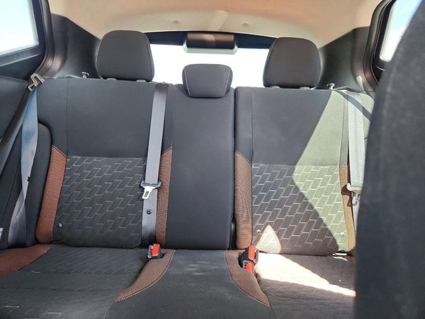2023 NISSAN KICKS
