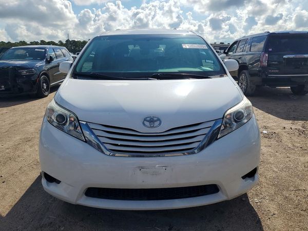 2015 TOYOTA SIENNA