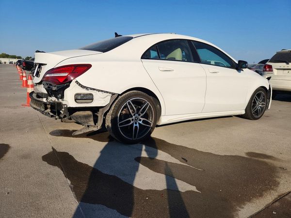 2019 MERCEDES-BENZ CLA