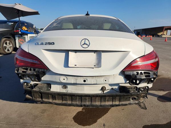 2019 MERCEDES-BENZ CLA
