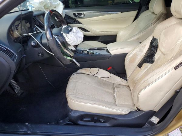 2018 INFINITI Q60 — DENT