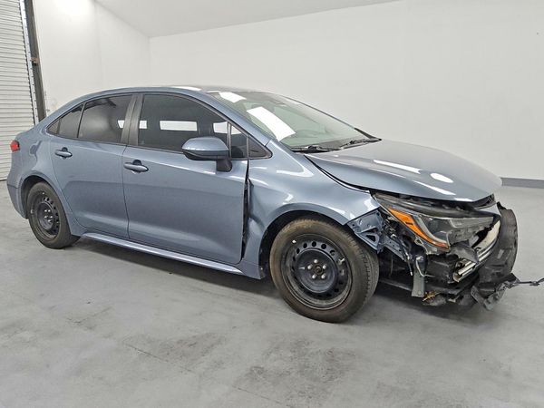 2021 TOYOTA COROLLA LE — Passenger 3/4