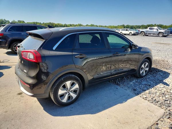 2018 KIA NIRO