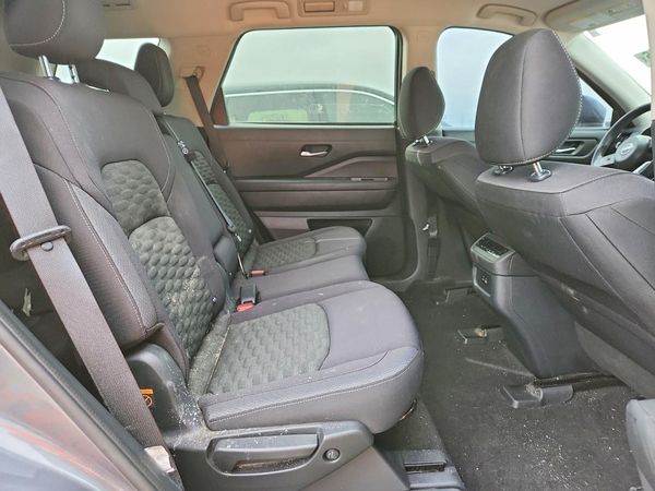2022 NISSAN PATHFINDER S