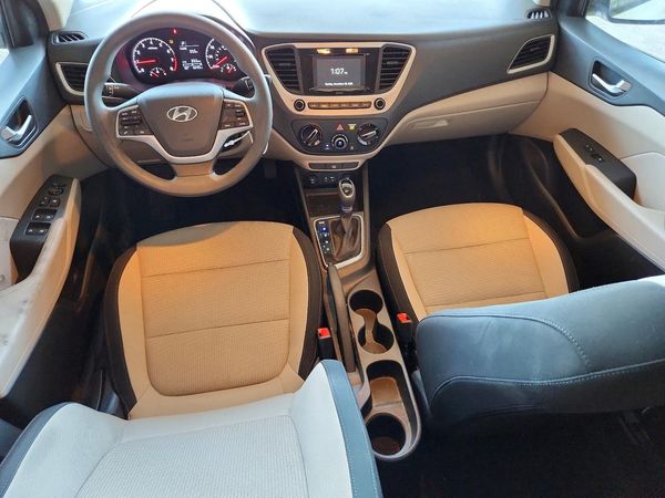 2019 HYUNDAI ACCENT SE and SEL